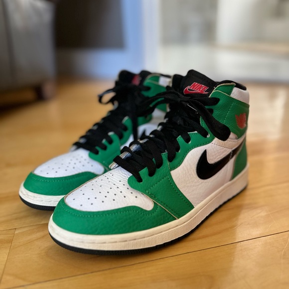 Air Jordan 1 Retro High OG “Lucky Green” - Picture 2 of 14